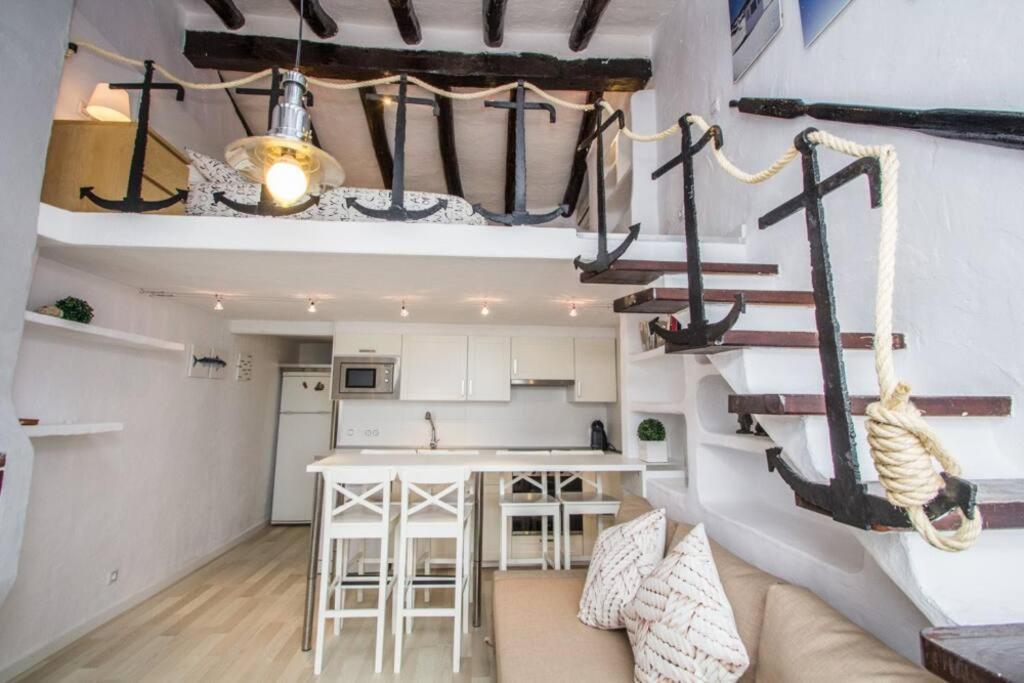 Apartment Fisherman's House, 1st Line Of Sea